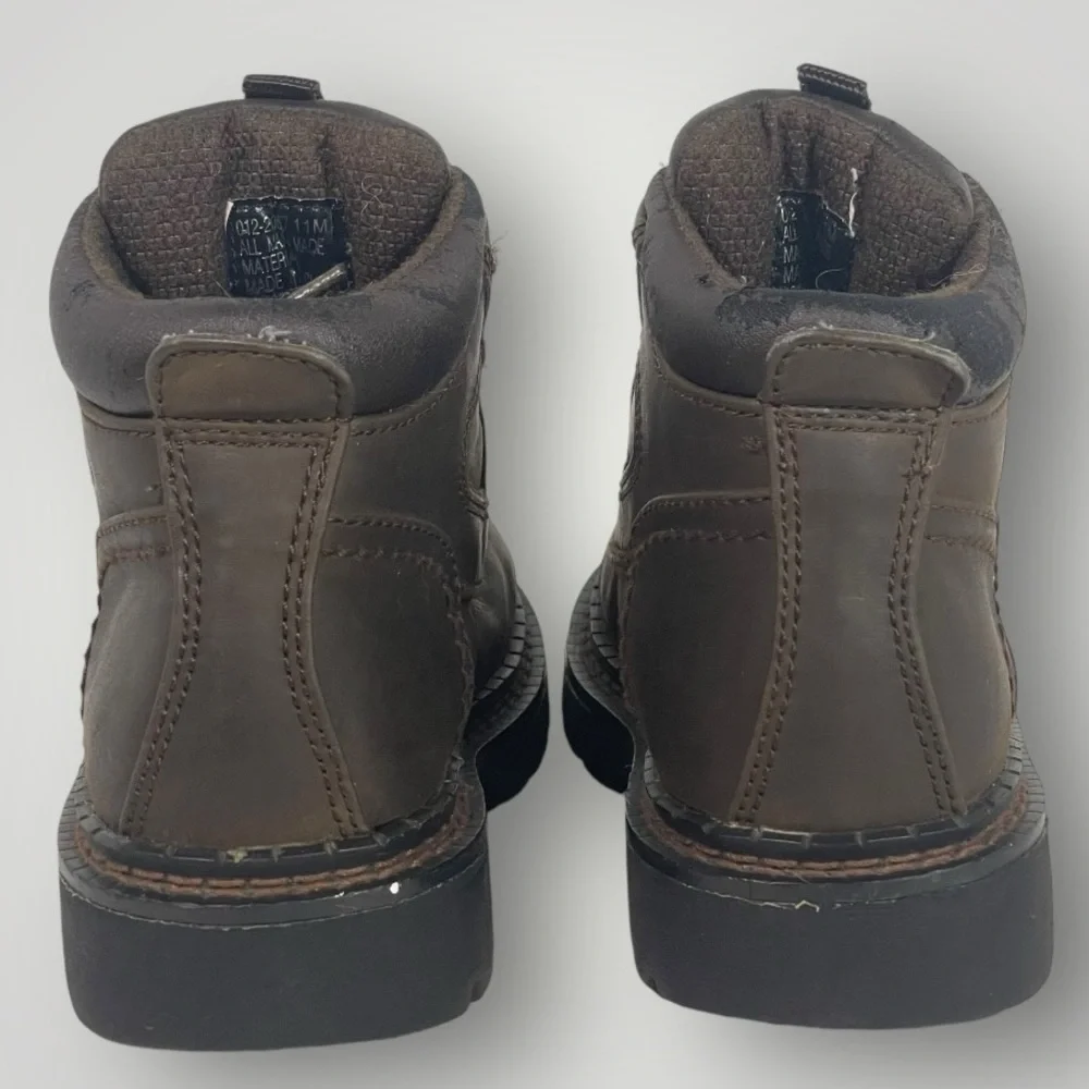 Kids leather boots size 11